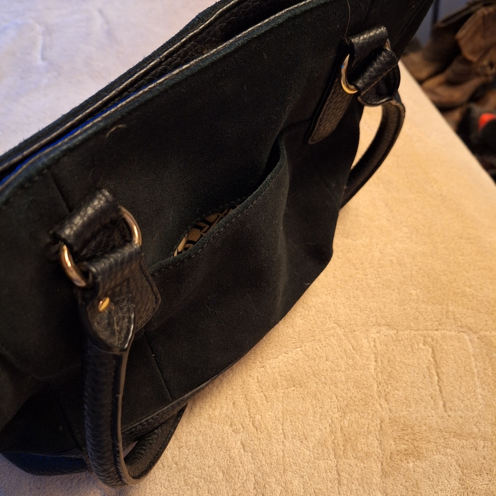 Elegant Black Leather Women's Bag